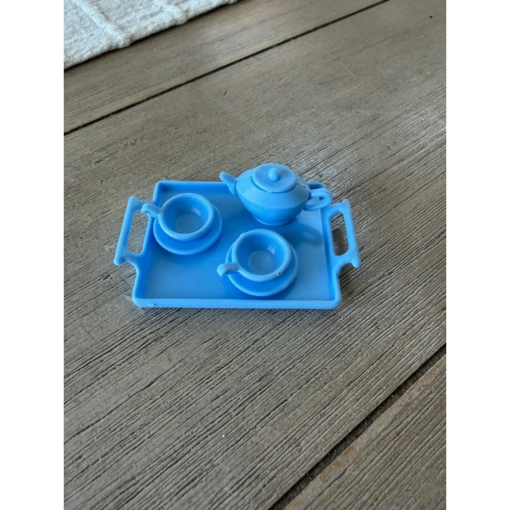 Mattel vintage 1983 Barbie Tea Set Blue Pot Cups Saucers Tray 7 Pieces